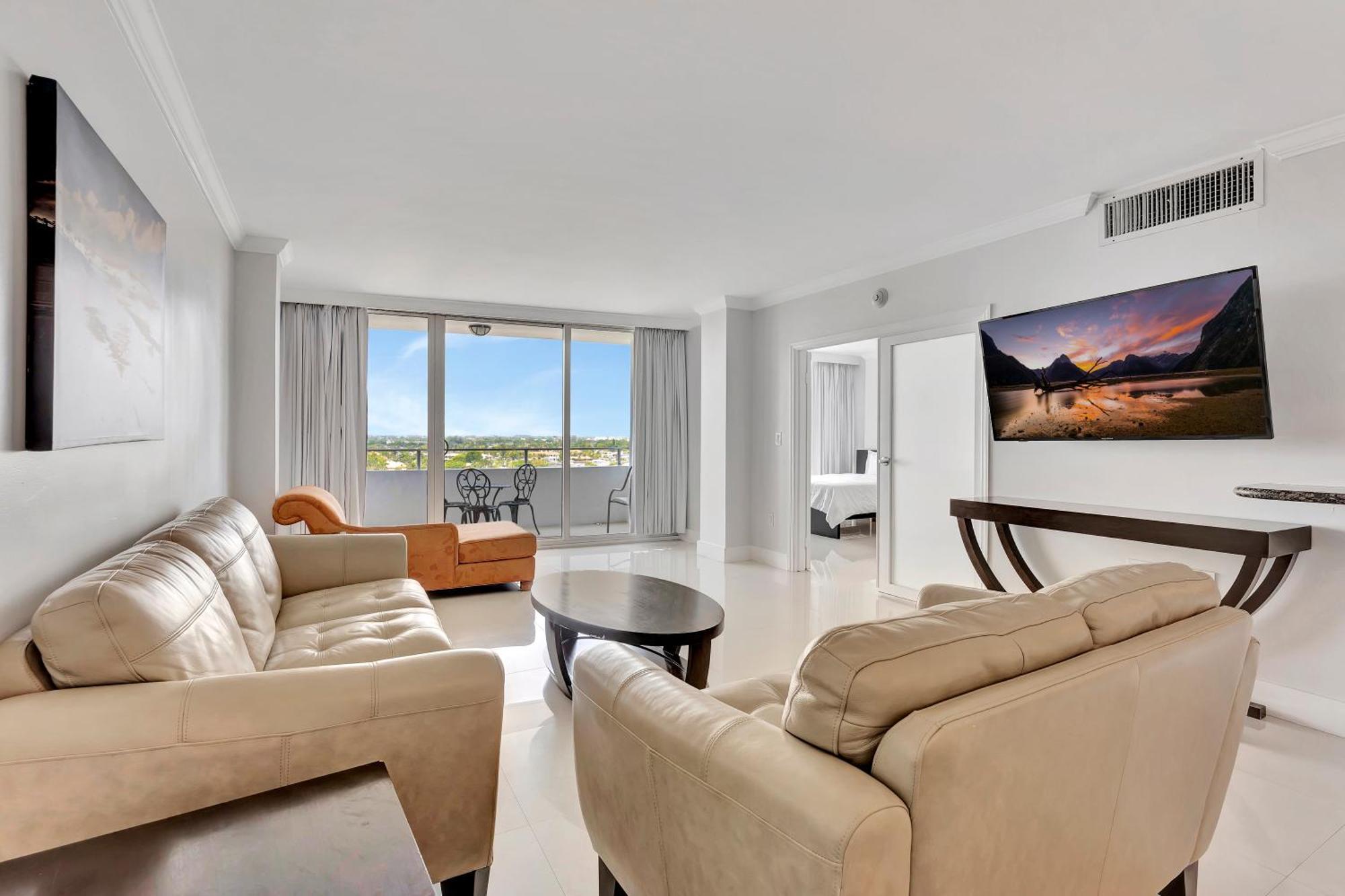 Deluxe One-Bedroom Apartment